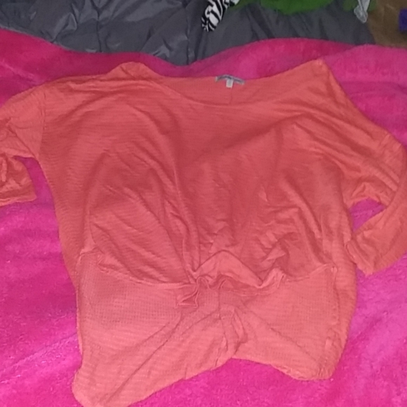 loose fitted crop top - Picture 1 of 3